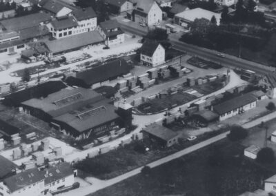 Luftbild von 1990, Sicht auf unsere Firma in der Stockacher Straße